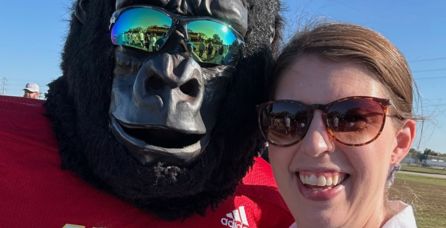 Leadership-Kansas_Session-7_3.jpg Jennifer selfie with Pitt State gorilla.